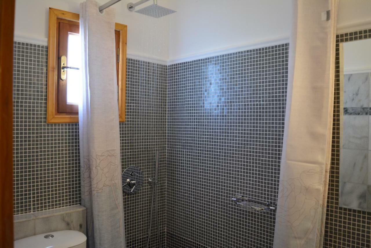 Anemomilos Suites Тира Экстерьер фото