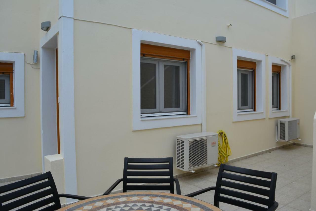 Anemomilos Suites Тира Экстерьер фото