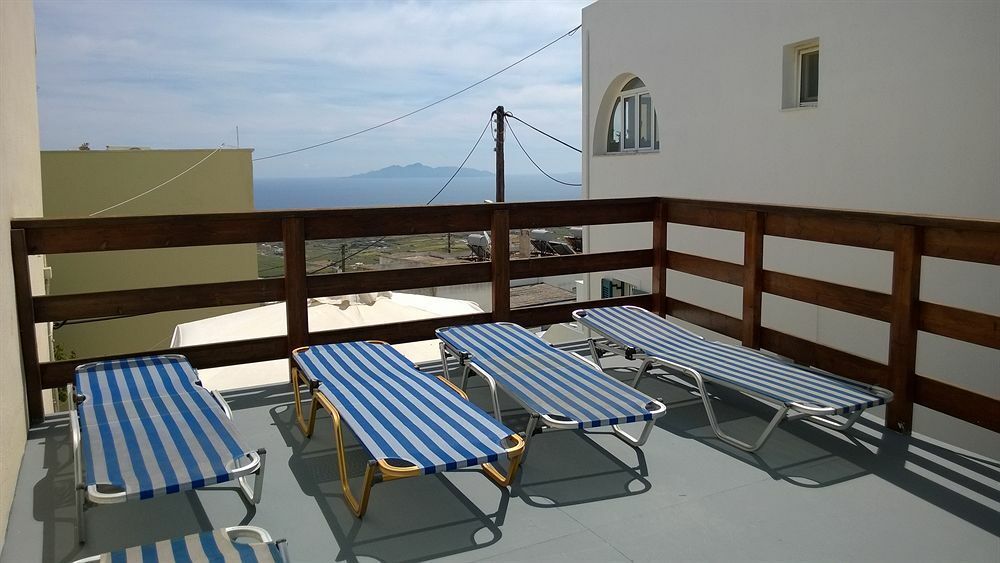 Anemomilos Suites Тира Экстерьер фото