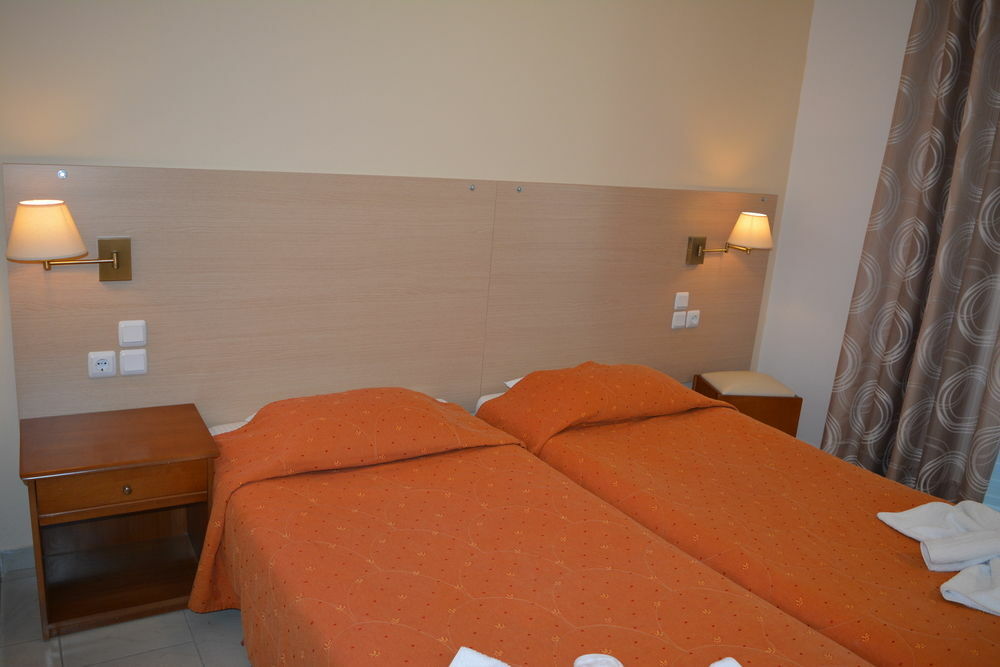 Anemomilos Suites Тира Экстерьер фото